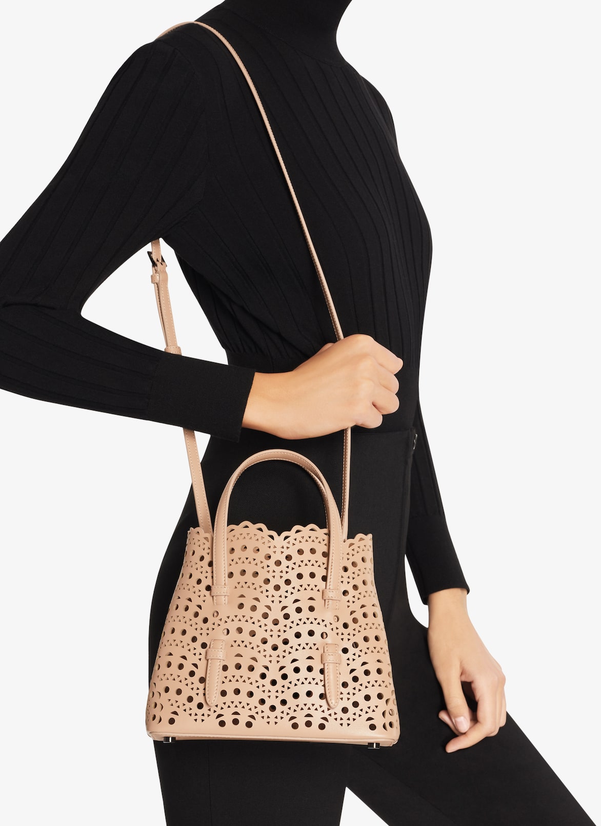 MINA 20 BAG IN VIENNE WAVE CALFSKIN ALAÏA SANDY MINA 20 BAG IN VIENNE WAVE CALFSKIN